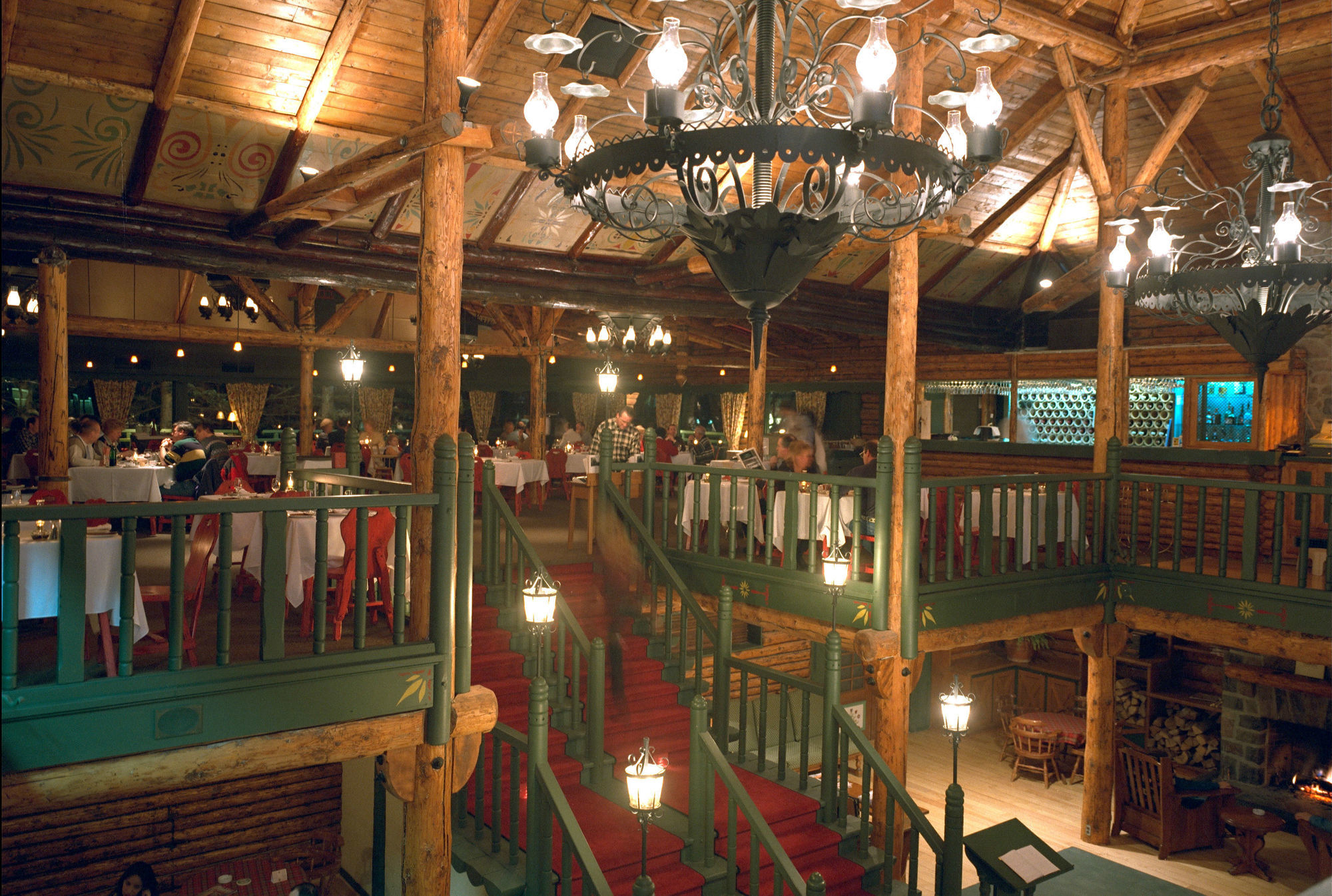 Auberge Alpine Inn แซ็ง-ตาแดล ภายนอก รูปภาพ